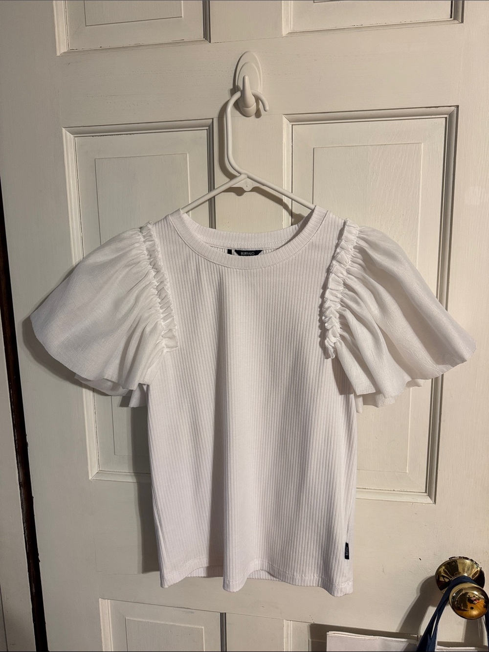 Buffalo David Bitton White Puff Sleeve Ribbed Top